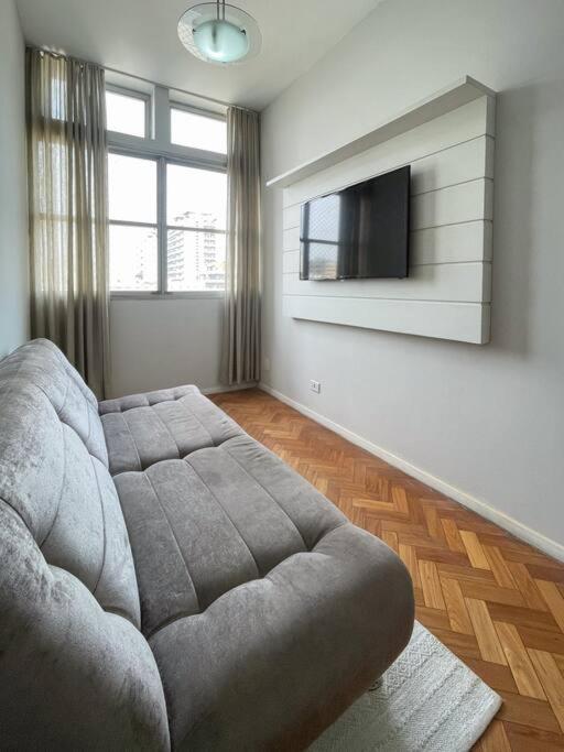 Apartamento Leblon 200m Da *